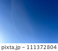 澄んだ晴れた空 111372804