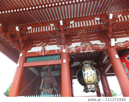浅草寺の宝蔵門 111372988
