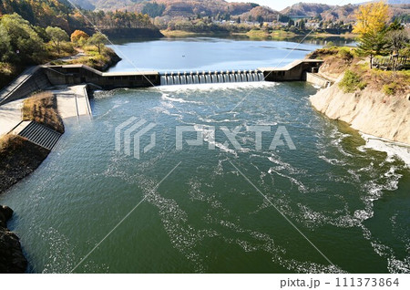 秋の西和賀 錦秋湖川尻総合公園 秋の西和賀 錦秋湖川尻総合公園 111373864