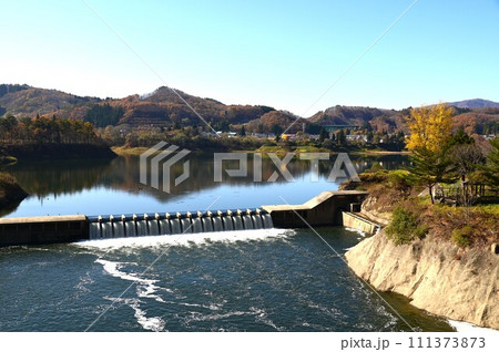 秋の西和賀　錦秋湖川尻総合公園 111373873