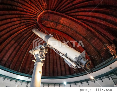 遥か遠くの僅かな光を捉える天体望遠鏡 国立天文台（東京都三鷹市） 111378301