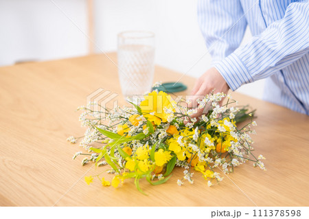 生け花 手元 生け花 手元 111378598