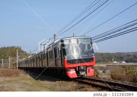 名鉄の通勤型電車(ステンレス製車両) 111381064