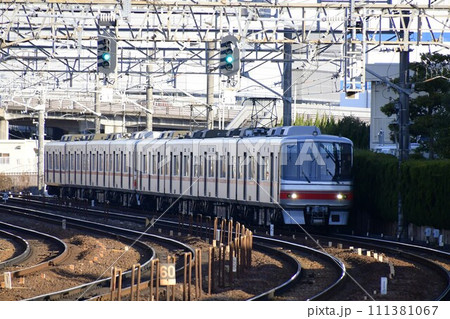 名鉄の通勤型電車(ステンレス製車両) 111381067