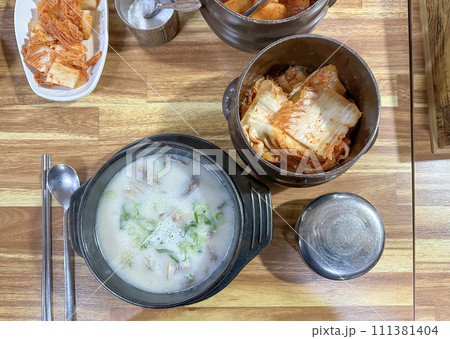 Seolleongtang Kimchi and side dishes Korean food Seolleongtang Kimchi and side dishes Korean food 111381404