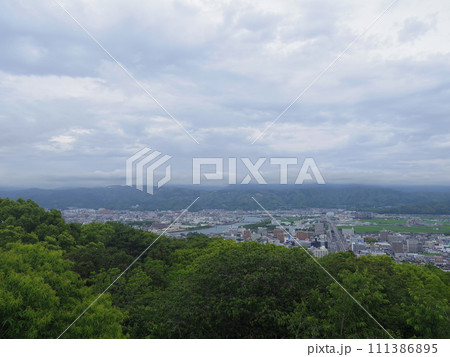 五台山より望む街並み(高知県高知市) 五台山より望む街並み(高知県高知市) 111386895