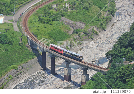 大糸線 平岩ー北小谷 JR西日本 キハ52-125+キハ52-156(糸魚川) ジオパーク号 大糸線 平岩ー北小谷 JR西日本 キハ52-125+キハ52-156(糸魚川) ジオパーク号 111389070