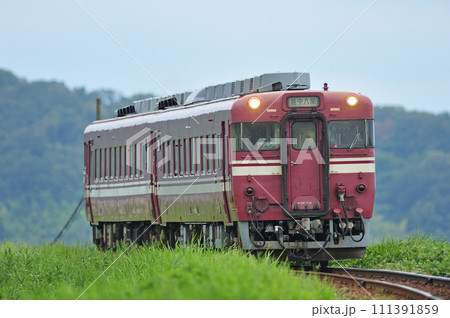 高山本線 西富山ー婦中鵜坂 JR西日本 キハ58-1114+キハ28-2346(富山) 高山本線 西富山ー婦中鵜坂 JR西日本 キハ58-1114+キハ28-2346(富山) 111391859
