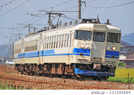 北陸本線　西高岡ー高岡　JR西日本　475系　A06編成（金沢） 111392604