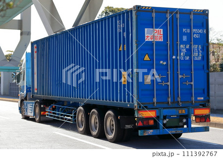 トレーラートラック　イメージ 111392767