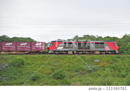 千歳線　上野幌ー北広島　JR貨物　DF200-116（鷲別） 111393781