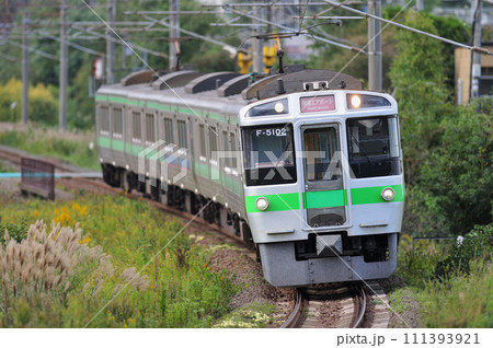 千歳線 北広島ー島松 JR北海道 721系 F-5102編成(札幌) エアポート 千歳線 北広島ー島松 JR北海道 721系 F-5102編成(札幌) エアポート 111393921