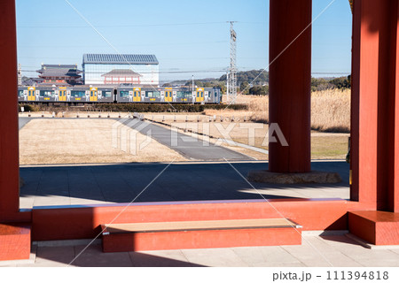 【近鉄奈良線】朱雀門から見る快速急行 111394818