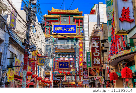 神奈川県 横浜市 横浜中華街(天長門) 神奈川県 横浜市 横浜中華街(天長門) 111395614