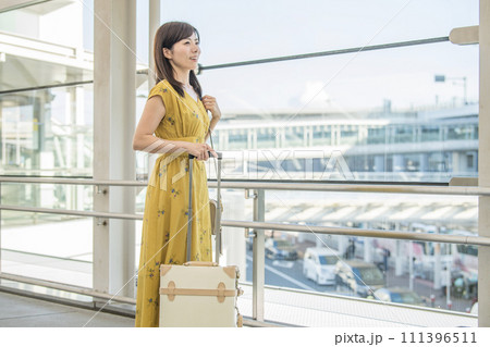 空港　女子旅　 111396511