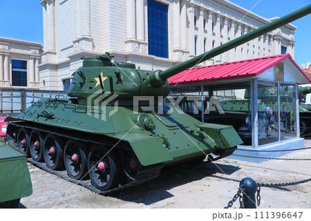 中国海軍博物館（青島）の屋外展示：T34戦車の展示 111396647