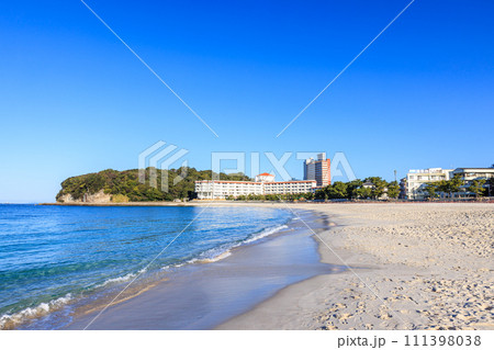 白良浜の朝景色 和歌山県白浜町 白良浜の朝景色 和歌山県白浜町 111398038