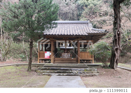 静寂な山口木戸神社の初春 静寂な山口木戸神社の初春 111399011