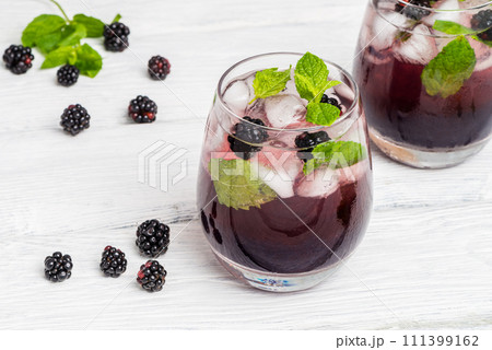 Fresh blackberry drink Fresh blackberry drink 111399162