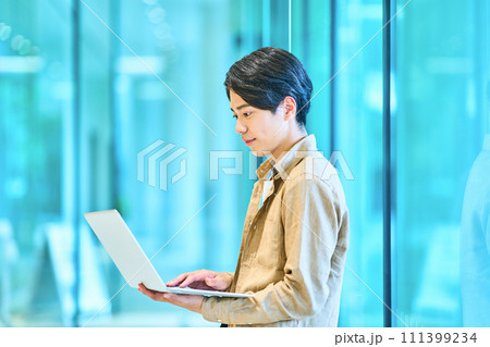 ビジネス　撮影協力『LINKFOREST』 111399234