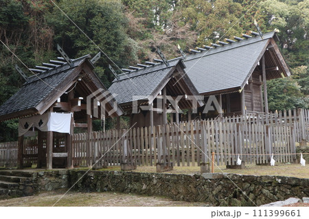静寂な西の京の山口大神宮の風景 静寂な西の京の山口大神宮の風景 111399661