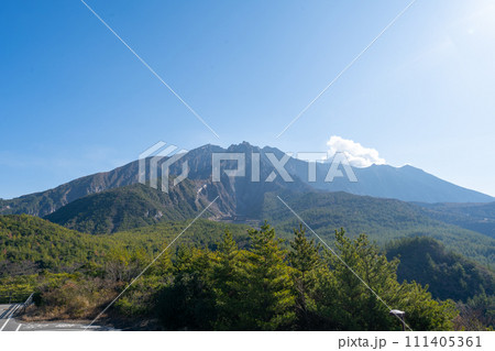 鹿児島 桜島の火山の風景 鹿児島 桜島の火山の風景 111405361