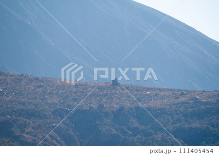 鹿児島　桜島の火山の風景 111405454