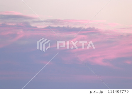 夕日のグラデーション 111407779