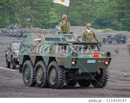 陸上自衛隊富士教導団団長の82式指揮通信車 111410147