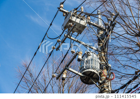 柱上変圧器 111415545
