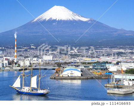 静岡県 帆船みらいへと富士 11月 静岡県 帆船みらいへと富士 11月 111416693
