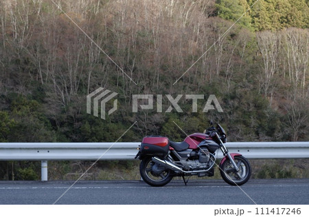 バイクツーリングの模様山海辺 111417246