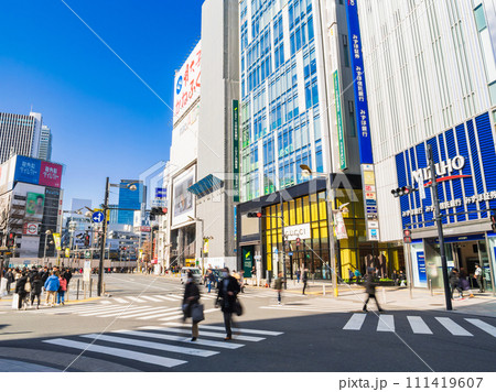 新宿駅東口 111419607