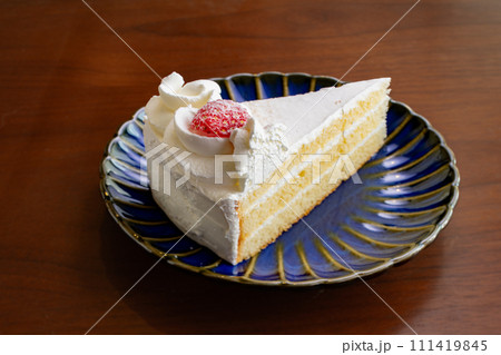 いちごショートケーキ 苺 デザート 俯瞰 いちごショートケーキ 苺 デザート 俯瞰 111419845