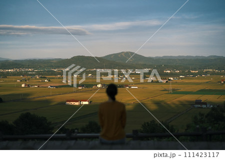 展望台から見える夕方の田園風景(北海道新十津川) 展望台から見える夕方の田園風景(北海道新十津川) 111423117