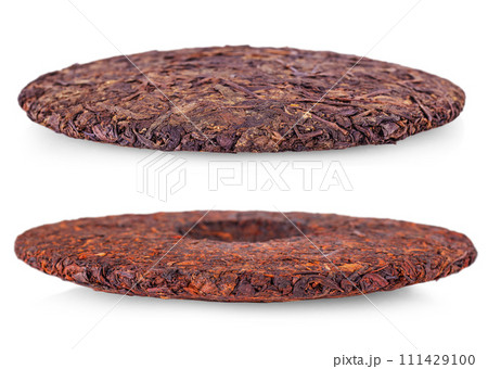 Set of Ripe black puerh tea round shape isolated on white background 111429100