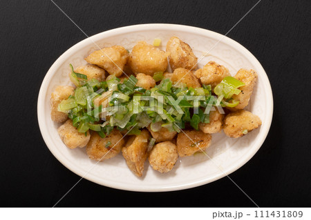 ぼんじり揚げのネギ塩だれ 111431809