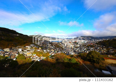 長崎は坂の町、坂の町の風景、長崎県、長崎市、展望台 長崎は坂の町、坂の町の風景、長崎県、長崎市、展望台 111433162