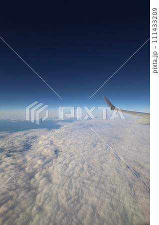 長崎空港、出発、フライト、国東半島、フライト窓、空の風景、伊丹空港到着 長崎空港、出発、フライト、国東半島、フライト窓、空の風景、伊丹空港到着 111433209