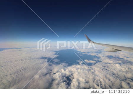 長崎空港、出発、フライト、国東半島、フライト窓、空の風景、伊丹空港到着 長崎空港、出発、フライト、国東半島、フライト窓、空の風景、伊丹空港到着 111433210