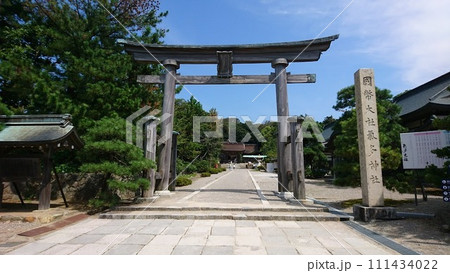 石川県羽咋の気多大社鳥居 111434022