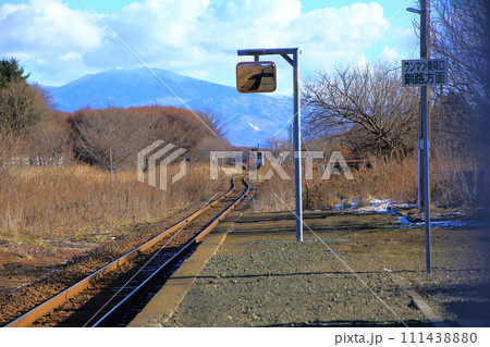 釧網線の止別駅  111438880