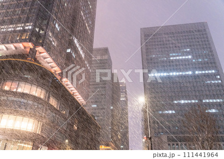 《東京都》雪景色の東京丸の内・2024年2月5日大雪の東京 《東京都》雪景色の東京丸の内・2024年2月5日大雪の東京 111441964
