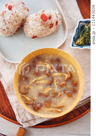 なめこ汁 111443036