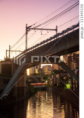 お茶の水の高架橋 お茶の水の高架橋 111445130