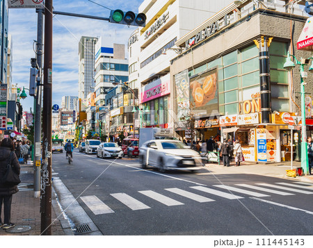 東京コリアタウン 新大久保のメインストリート 東京コリアタウン 新大久保のメインストリート 111445143