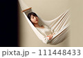 ハンモックでお昼寝 111448433
