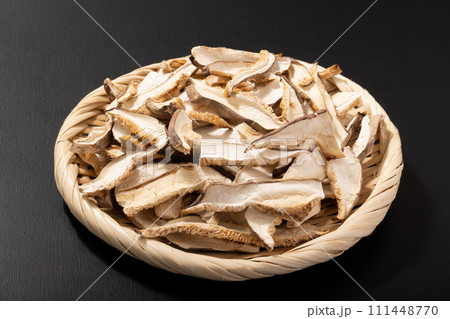 ［中国産］スライス椎茸　（乾燥） 111448770