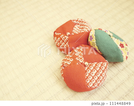 畳とお手玉 111448849