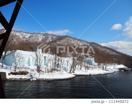支笏湖氷濤まつり会場と千歳川 111448872